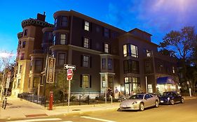 Hotel Veritas